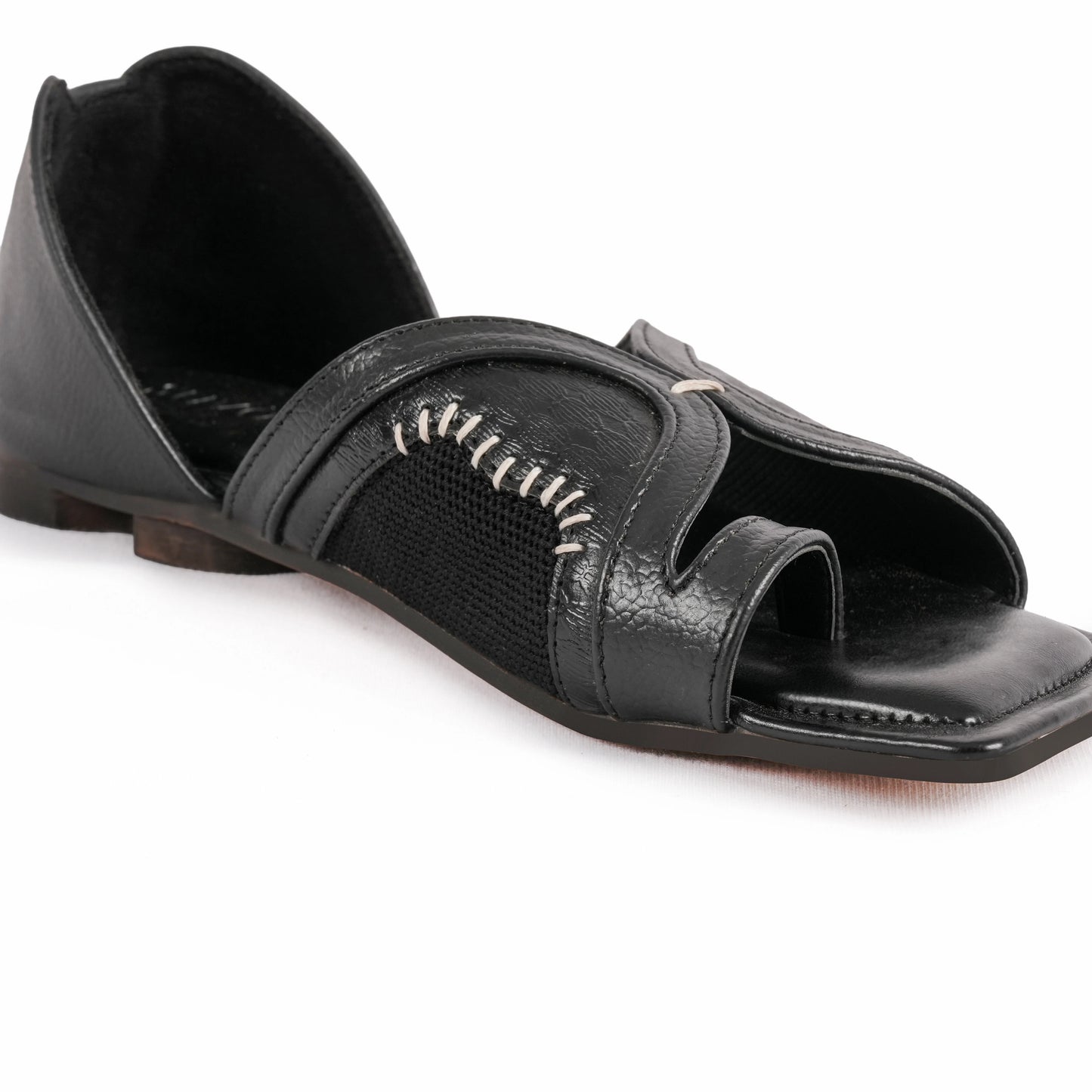 Taral Flat - Black featured_image_adjustable_upper